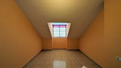 Duplex on Paseo de la Virgen de Linarejos photo 29