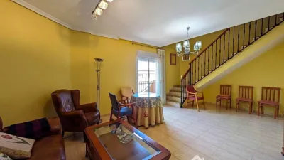 Duplex on Paseo de la Virgen de Linarejos photo 4