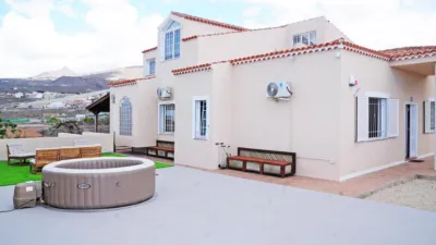 Chalet en venta en Buzanada, Buzanada-Valle de San Lorenzo-Cabo Blanco (Arona) de 880.000 €