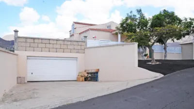 Chalet en venta en Buzanada, Buzanada-Valle de San Lorenzo-Cabo Blanco (Arona) de 880.000 €