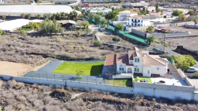 Chalet en venta en Buzanada, Buzanada-Valle de San Lorenzo-Cabo Blanco (Arona) de 880.000 €