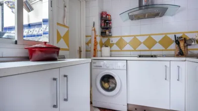 Casa adosada en venta en Barrio Alto, Barrio Alto (San Juan de Aznalfarache) de 90.000 €