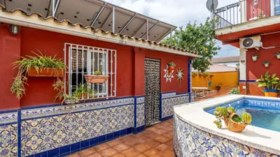 Chalet en venta en Las Almenas, Las Almenas (Tomares) de 419.900 €