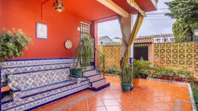 Chalet en venta en Las Almenas, Las Almenas (Tomares) de 419.900 €