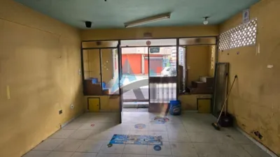 Local comercial en alquiler en Calle de Pablo Picasso, O Couto (Ourense Capital) de 350 €<span>/mes</span>