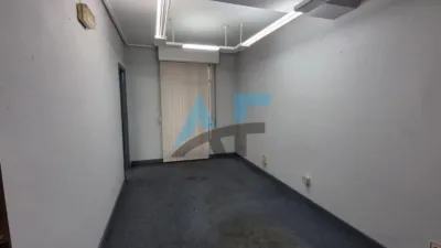 Oficina en alquiler en Calle de Florentino Cuevillas, Centro (Ourense Capital) de 550 €<span>/mes</span>