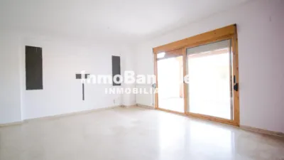 Chalet en alquiler en Calicanto, Chiva de 1.800 €<span>/mes</span>