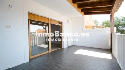 Chalet en alquiler en Calicanto, Chiva de 1.800 €<span>/mes</span>
