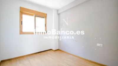 Chalet en alquiler en Calicanto, Chiva de 1.800 €<span>/mes</span>