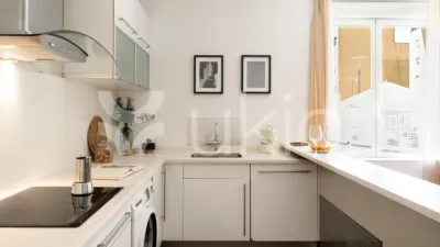 Piso en alquiler en Calle de los Mártires Concepcionistas - Imagen 3