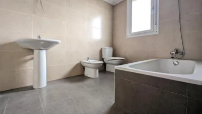 Chalet en venta en Calle de la Niabina, Navarrete de 368.000 €