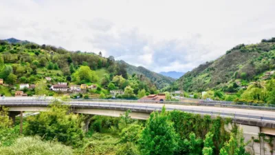 Finca rústica en venta en Calle Polígono 18, Santa Marina-Uxo (Mieres)