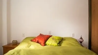 Piso en alquiler en Calle Real de Cartuja, cerca de Calle Acera de San Idelfonso, San Ildefonso (Hospital Real) (Distrito Beiro. Granada Capital) de 1.095 €<span>/mes</span>