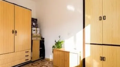 Piso en alquiler en Calle Real de Cartuja, cerca de Calle Acera de San Idelfonso, San Ildefonso (Hospital Real) (Distrito Beiro. Granada Capital) de 1.095 €<span>/mes</span>
