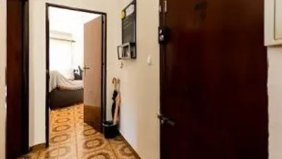 Piso en alquiler en Calle Real de Cartuja, cerca de Calle Acera de San Idelfonso, San Ildefonso (Hospital Real) (Distrito Beiro. Granada Capital) de 1.095 €<span>/mes</span>