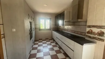 Chalet en alquiler en Granada, Carretera de la Sierra (Distrito Genil. Granada Capital) de 1.500 €<span>/mes</span>