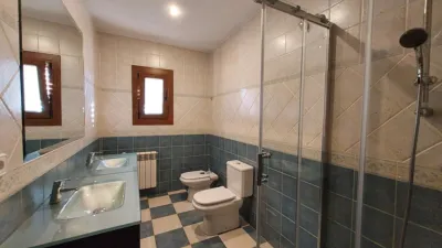Chalet en alquiler en Granada, Carretera de la Sierra (Distrito Genil. Granada Capital) de 1.500 €<span>/mes</span>