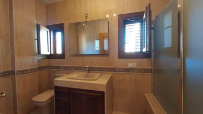 Chalet en alquiler en Granada, Carretera de la Sierra (Distrito Genil. Granada Capital) de 1.500 €<span>/mes</span>