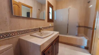 Chalet en alquiler en Granada, Carretera de la Sierra (Distrito Genil. Granada Capital) de 1.500 €<span>/mes</span>