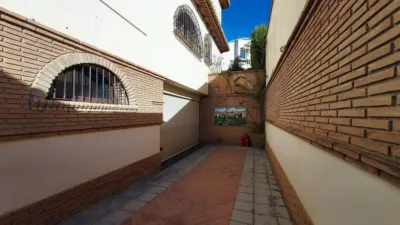 Chalet en alquiler en Granada, Carretera de la Sierra (Distrito Genil. Granada Capital) de 1.500 €<span>/mes</span>