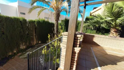 Chalet en alquiler en Granada, Carretera de la Sierra (Distrito Genil. Granada Capital) de 1.500 €<span>/mes</span>