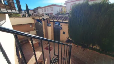 Chalet en alquiler en Granada, Carretera de la Sierra (Distrito Genil. Granada Capital) de 1.500 €<span>/mes</span>