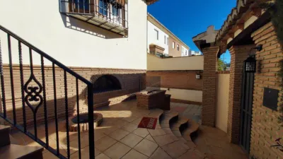 Chalet en alquiler en Granada, Carretera de la Sierra (Distrito Genil. Granada Capital) de 1.500 €<span>/mes</span>