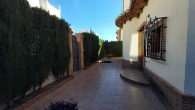 Chalet en alquiler en Granada, Carretera de la Sierra (Distrito Genil. Granada Capital) de 1.500 €<span>/mes</span>
