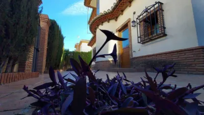 Chalet en alquiler en Granada, Carretera de la Sierra (Distrito Genil. Granada Capital) de 1.500 €<span>/mes</span>