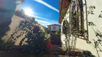 Chalet en alquiler en Granada, Carretera de la Sierra (Distrito Genil. Granada Capital) de 1.500 €<span>/mes</span>