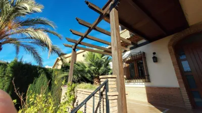 Chalet en alquiler en Granada, Carretera de la Sierra (Distrito Genil. Granada Capital) de 1.500 €<span>/mes</span>