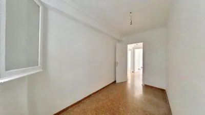 Flat in Centre-Can Mariner photo 14