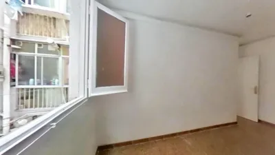 Flat in Centre-Can Mariner photo 11
