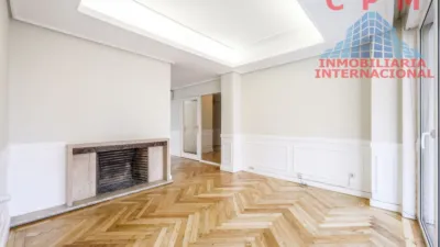 Piso en alquiler en Niño Jesús - Imagen 3