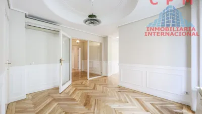 Piso en alquiler en Niño Jesús - Imagen 4