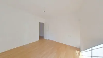 Flat in Centre-Station Area-Passeig de Joan Maragall photo 14