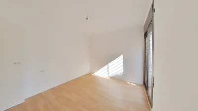 Flat in Centre-Station Area-Passeig de Joan Maragall photo 16