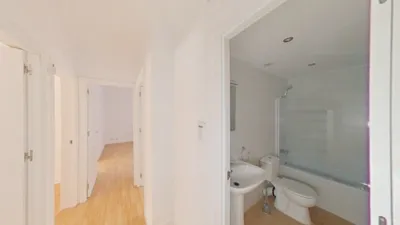 Flat in Centre-Station Area-Passeig de Joan Maragall photo 18