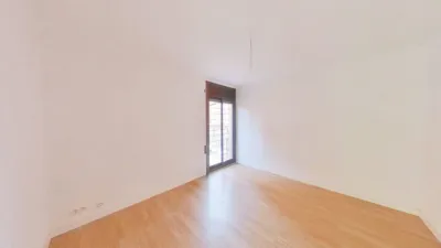 Flat in Centre-Station Area-Passeig de Joan Maragall photo 7