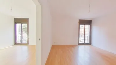 Flat in Centre-Station Area-Passeig de Joan Maragall photo 8