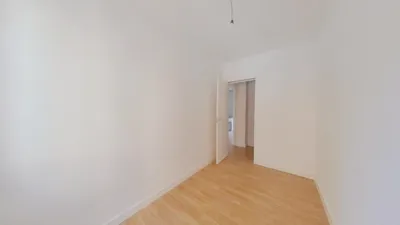 Flat in Centre-Station Area-Passeig de Joan Maragall photo 10