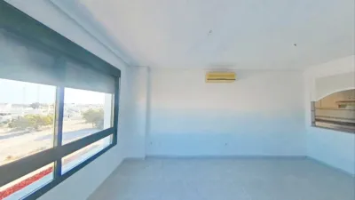 Pis – Orihuela, Urbanización Pueblo Príncipe, Villa Martín - Més