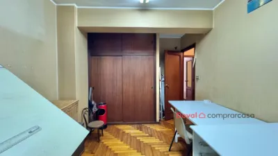 Piso en venta en Calle del Alcalde Vázquez Varela, 6, Praza España-Zona Corte Inglés (Distrito Casco Urbano. Vigo) de 242.000 €