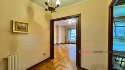 Piso en venta en Calle del Alcalde Vázquez Varela, 6, Praza España-Zona Corte Inglés (Distrito Casco Urbano. Vigo) de 242.000 €