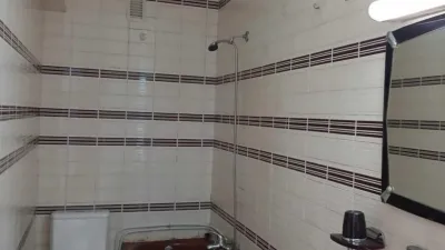 Piso en venta en Calle del Alcalde Vázquez Varela, 6, Praza España-Zona Corte Inglés (Distrito Casco Urbano. Vigo) de 242.000 €