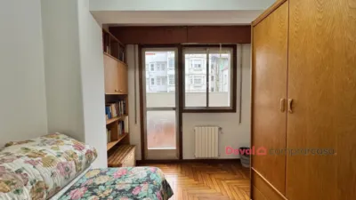 Piso en venta en Calle del Alcalde Vázquez Varela, 6, Praza España-Zona Corte Inglés (Distrito Casco Urbano. Vigo) de 242.000 €