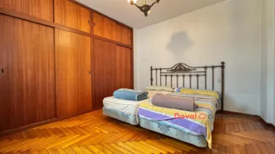 Piso en venta en Calle del Alcalde Vázquez Varela, 6, Praza España-Zona Corte Inglés (Distrito Casco Urbano. Vigo) de 242.000 €