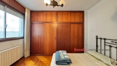 Piso en venta en Calle del Alcalde Vázquez Varela, 6, Praza España-Zona Corte Inglés (Distrito Casco Urbano. Vigo) de 242.000 €
