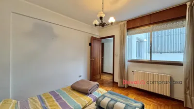 Piso en venta en Calle del Alcalde Vázquez Varela, 6, Praza España-Zona Corte Inglés (Distrito Casco Urbano. Vigo) de 242.000 €