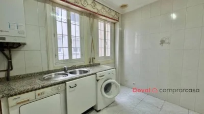 Piso en venta en Calle de Gil, Centro-Areal (Distrito Casco Urbano. Vigo) de 330.000 €